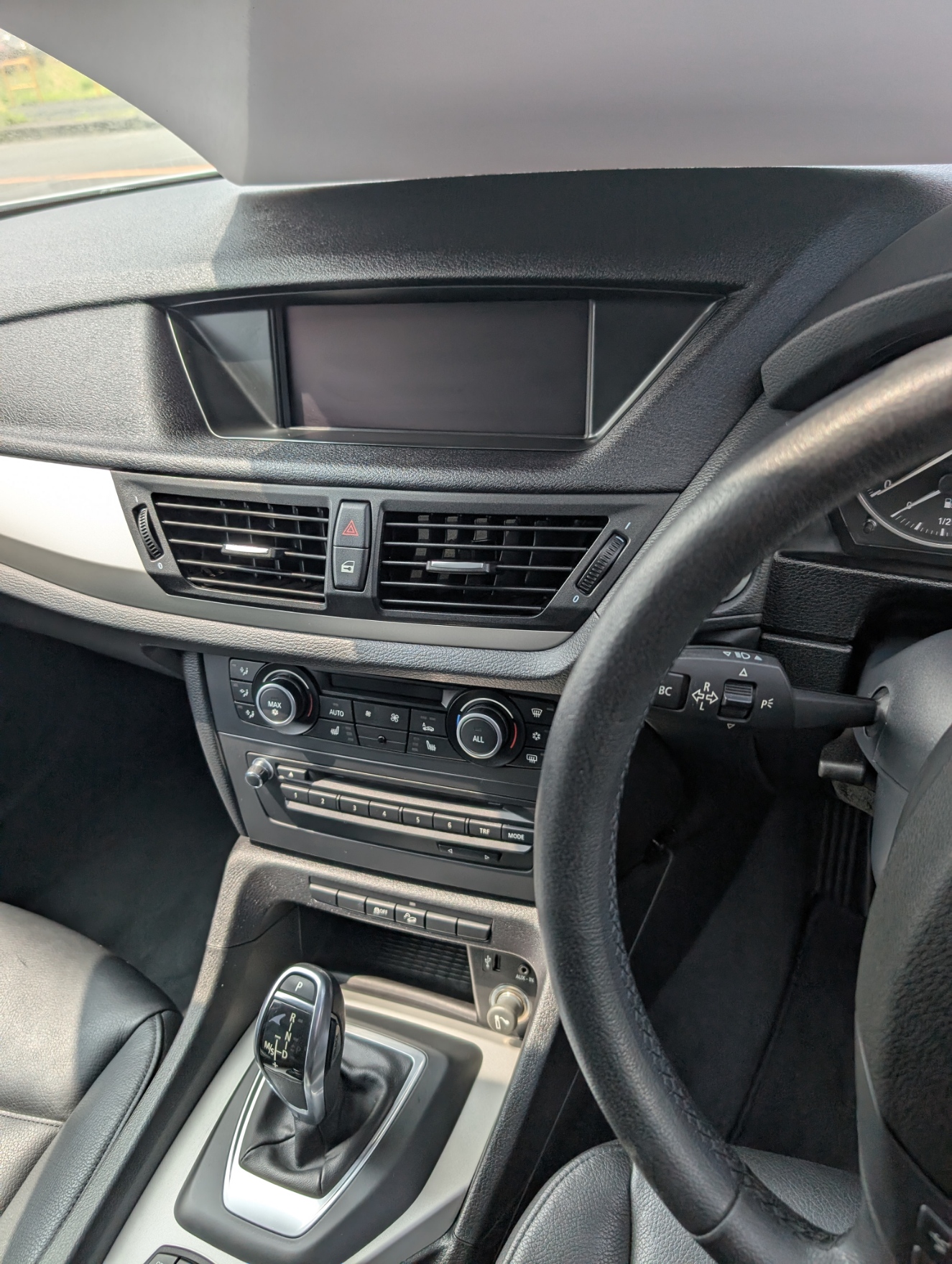 BMW/BMW X1 XDRIVE20i 自社ローン在庫車