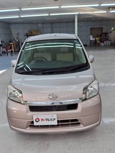 ダイハツ ムーヴ（ピンク）